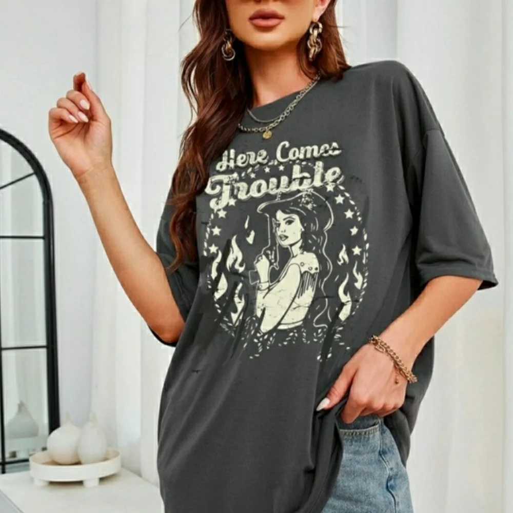 COUNTRY DEEP HERE COMES TROUBLE DISTRESSED T SHIRT - Picture 2 of 12